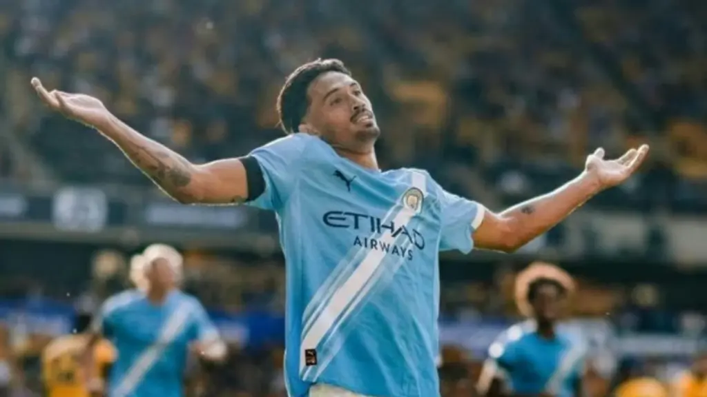Tijjani Reijnders Curi Perhatian di Debut Premier League Bersama Manchester City