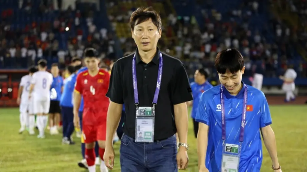 Kontroversi Kim Sang Sik dalam Final AFF U-23: Pelatih Vietnam U-23 Dapat Kartu Kuning