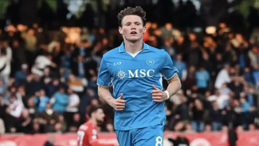 Scott McTominay Diisukan Masuk Nominasi Ballon d'Or 2025