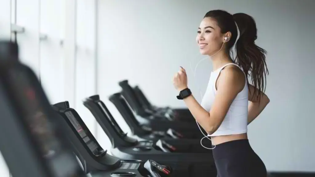 Pernyataan Kontroversial Timothy Ronald Soal Aktivitas Gym Picu Debat di Media Sosial