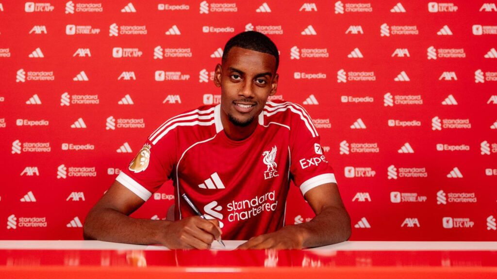 Alexander Isak Resmi Bergabung dengan Liverpool: Transfer Mengejutkan di Bursa Musim Panas